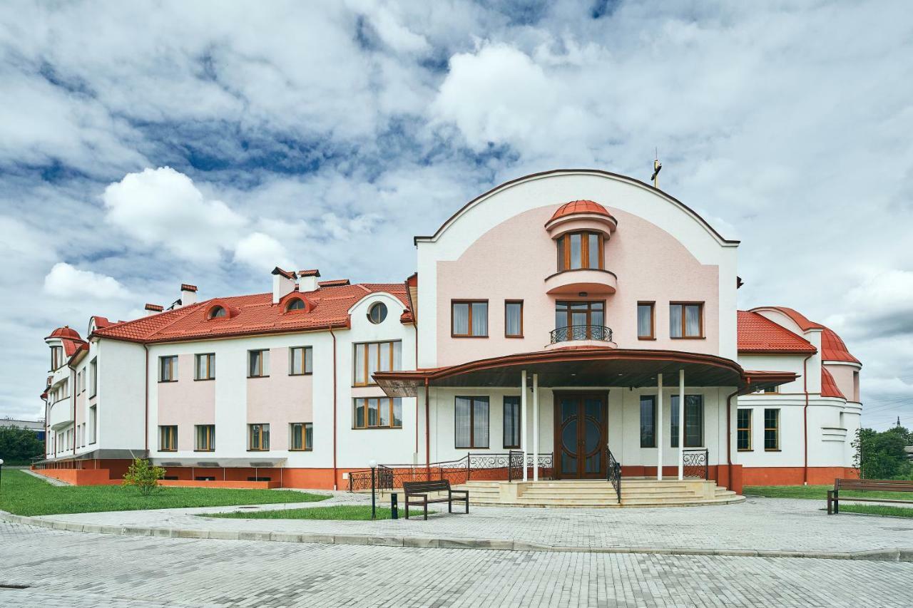 Hotel Patriarshyi Lemberg Exterior foto